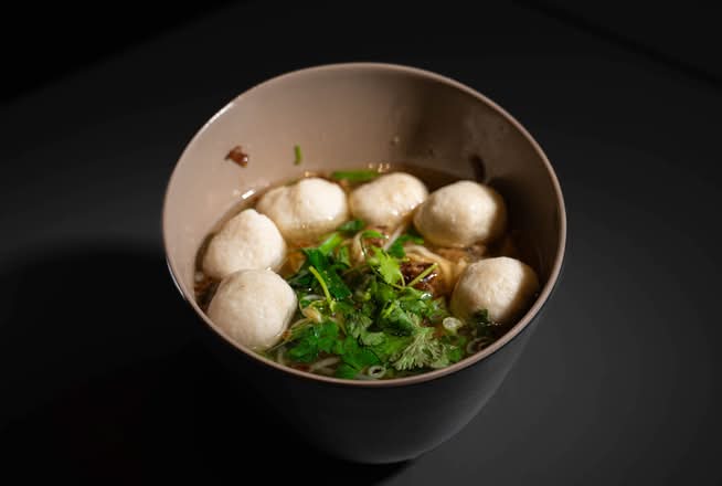 Fu Zhou Fish Balls Noodle Soup (5pcs) / 福州魚丸湯麵 5pcs